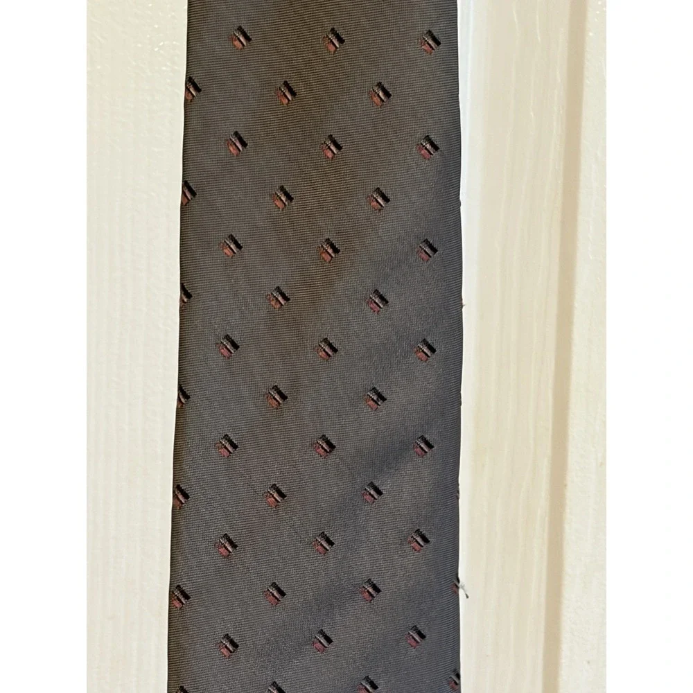 Royal Knight Gray Neck tie, Men's Neck tie, Grey with burgundy and black design